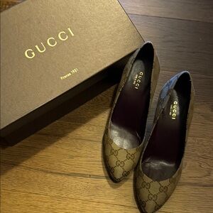 Gucci Brown Monogram Women's Pumps